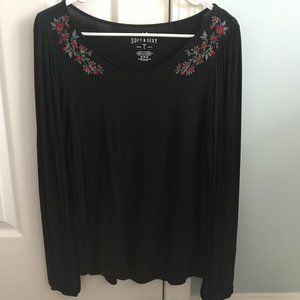Black AEO Long Sleeve